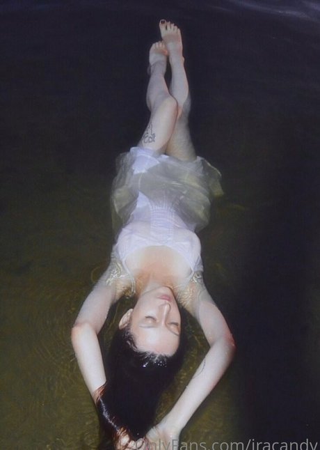 pppoisonnnivy best star photo