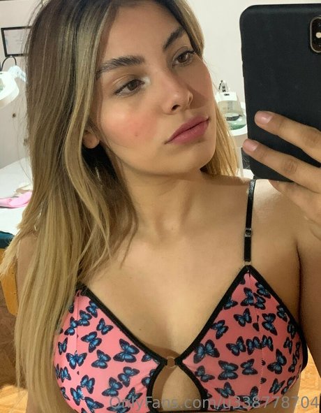 kendallbelmont star top pic