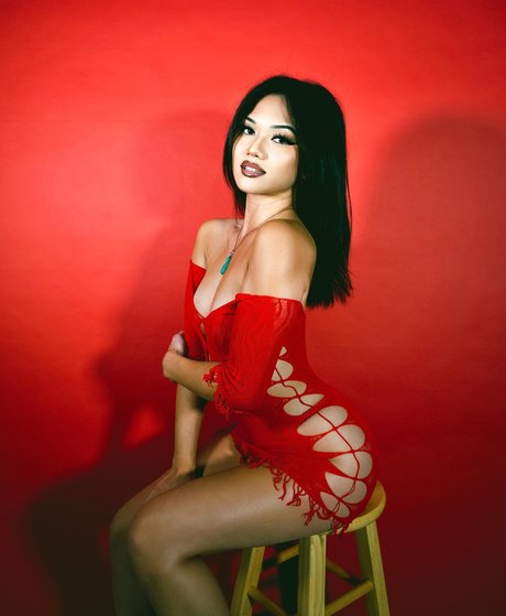 Nikkittran nude star pic