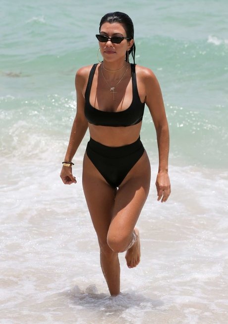 pregnant asian onlyfans top images