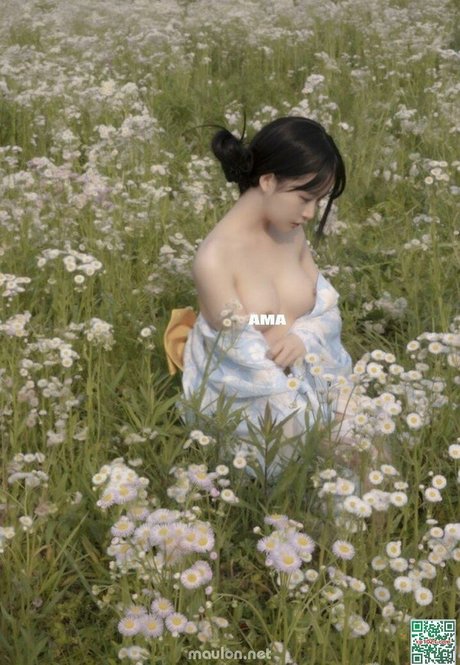 blacqkl high quality actress pic