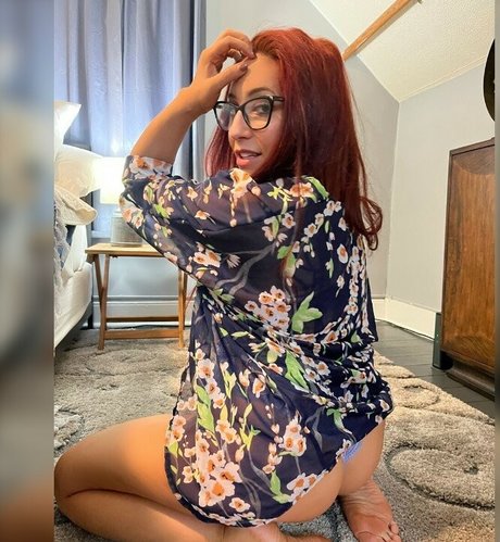 Veda Scott hot star image