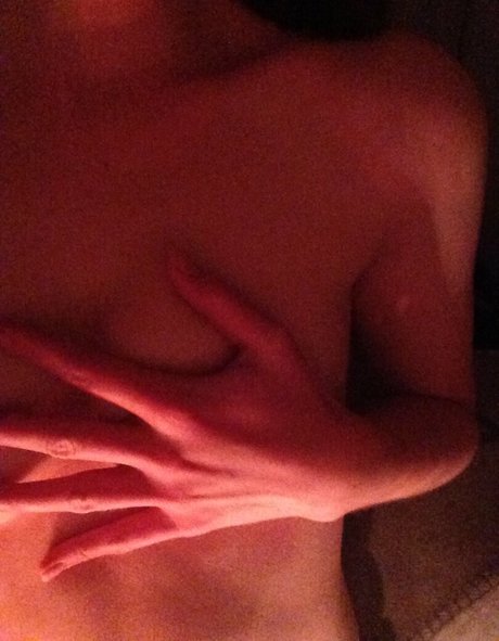 Bonnie Wright hd actress pictures