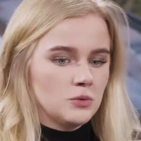 Eva Vlaardingerbroek top actress image