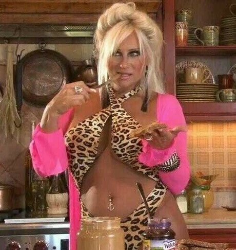 mature wife onlyfans pornos images