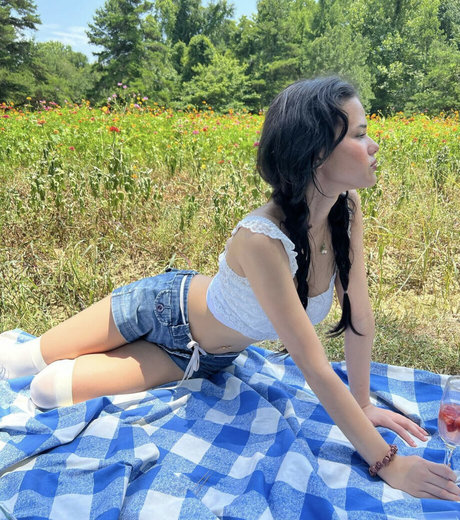 pregnant threesome onlyfans art naked photo