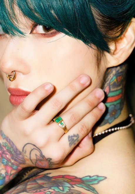 Azumi Puri star nude gallery