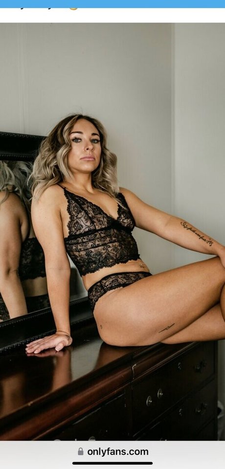 Macy Nicole Waker high quality pornstar img