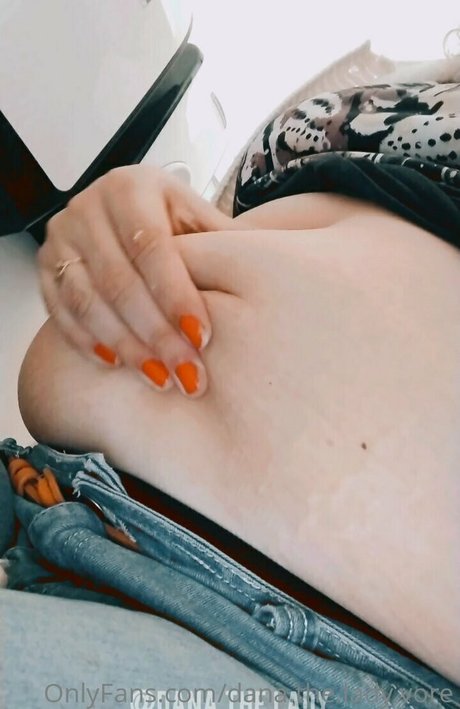 dana the lady vore nude pornstar pic