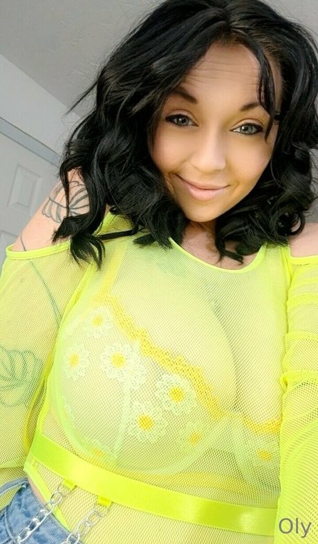 Olivia Plata hot actress photos