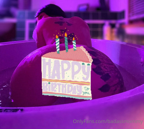 badassmommy pornstar top image