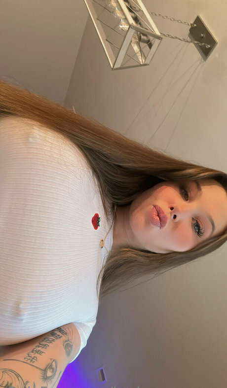 badassmommy adult model picture