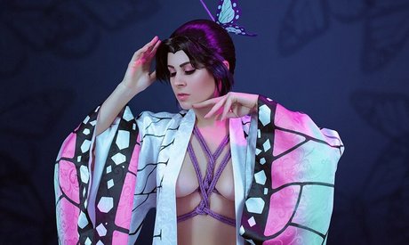 Yunakairi nude star galleries