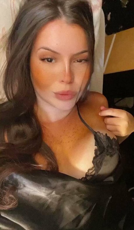 Gabimancinii star naked photos