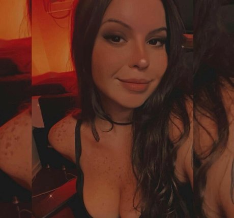 Gabimancinii beautiful actress img