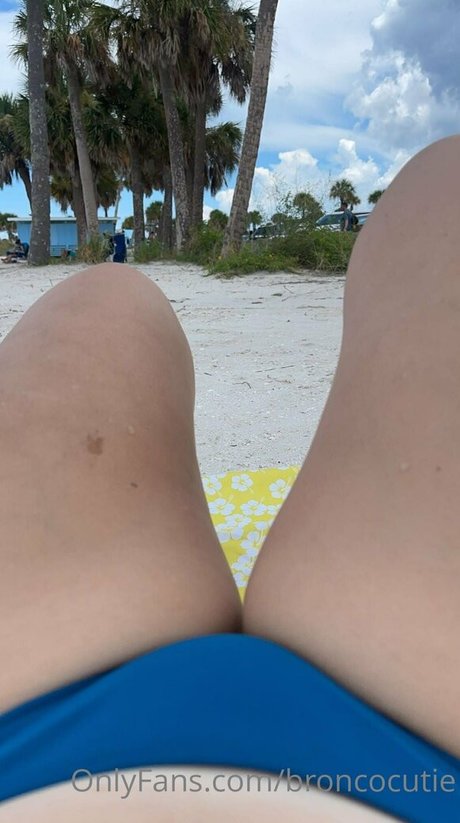 Broncocutie star xxx pics