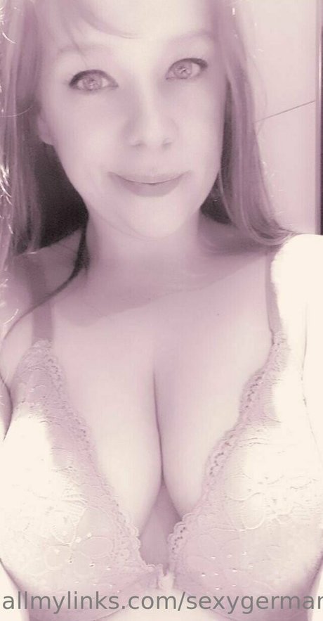 Sexy German Girl star pornographic image