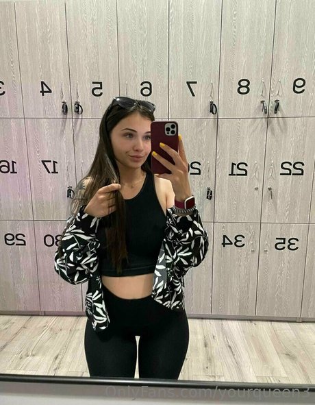 yourqueen3 pornstar nice images