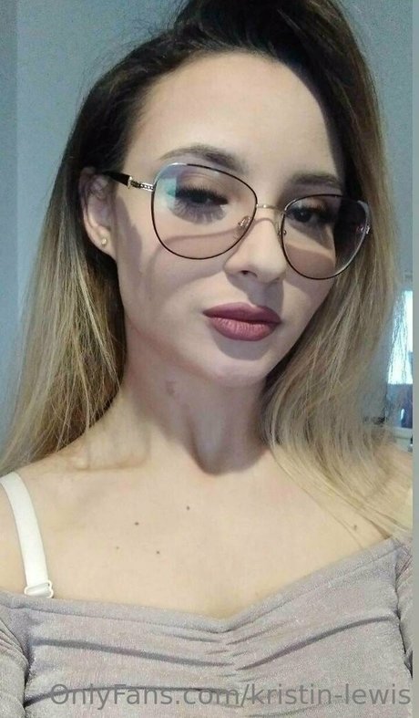 kristin lewis sexy star galleries