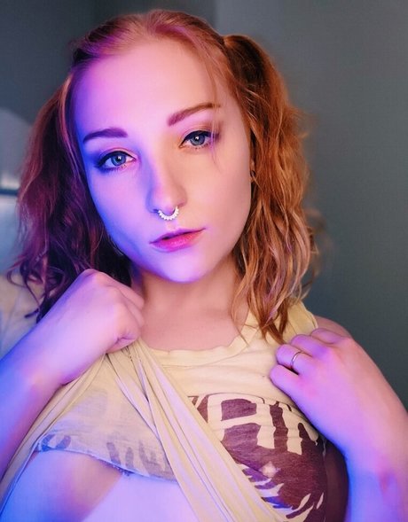 Scarlette Hollywood pornstar adult photos