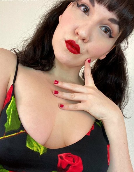 lunasapphire perfect model pic