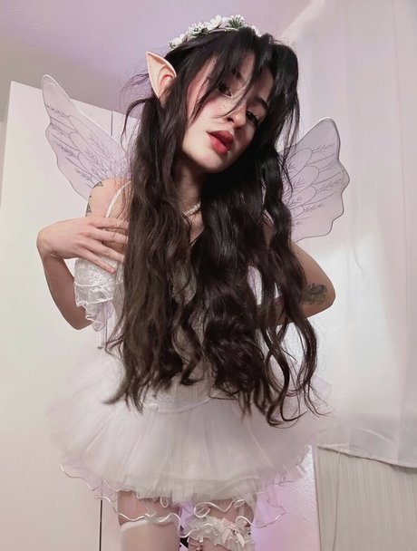 Salinono top model images