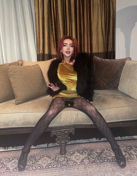 onlyfina star hot img