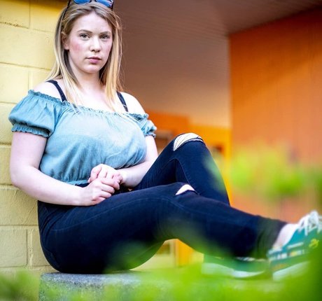 Laura Katz pornstar naked pic