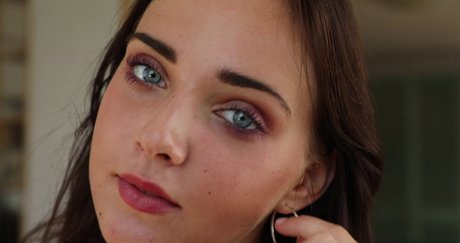 Oxana Chic sex pornstar image