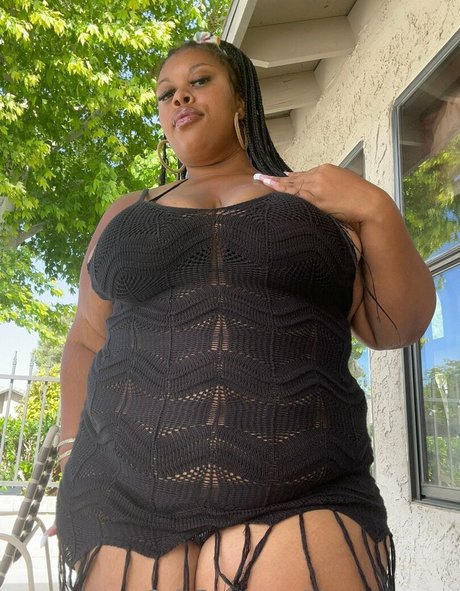 bigseeeeexxy star adult gallery