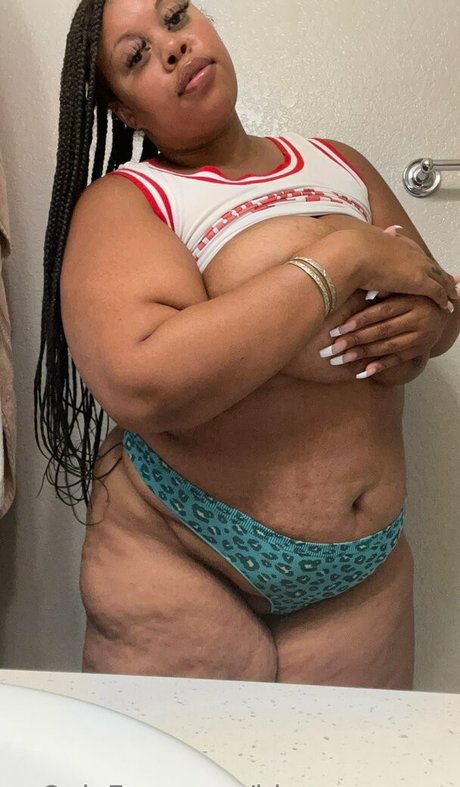 nude pregnant onlyfans pornographic photo