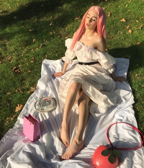 Mina Bell model high quality photos