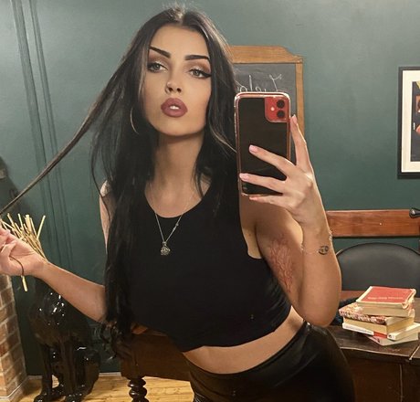 Misstress Glamorous pornstar erotic gallery