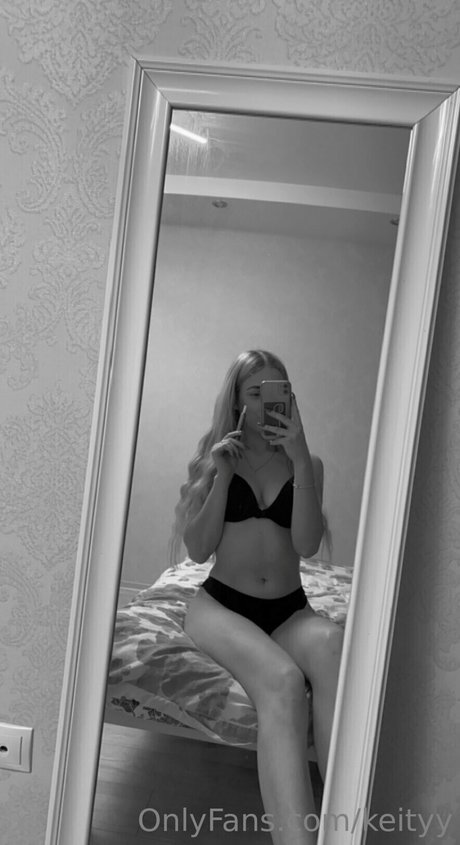 Keityy star nude image