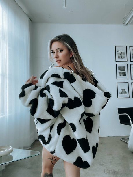 Hannah Ray sex model gallery