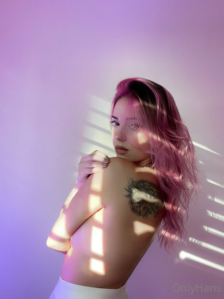 Hannah Ray nice actress pics