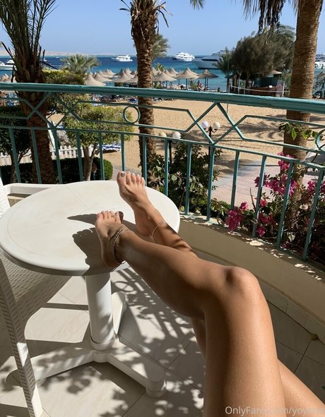 Baby Yona top model pictures