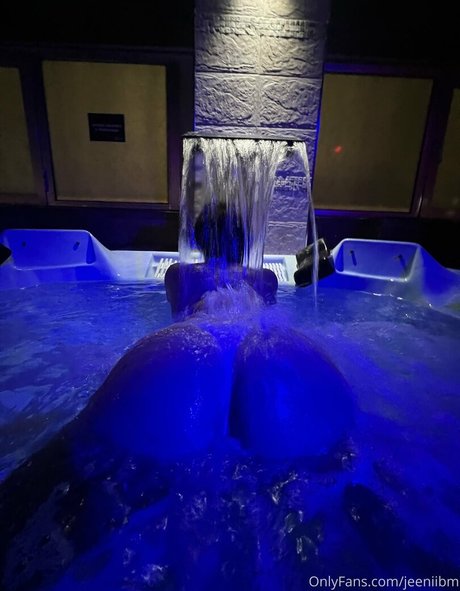 Jeeniibm actress pictures