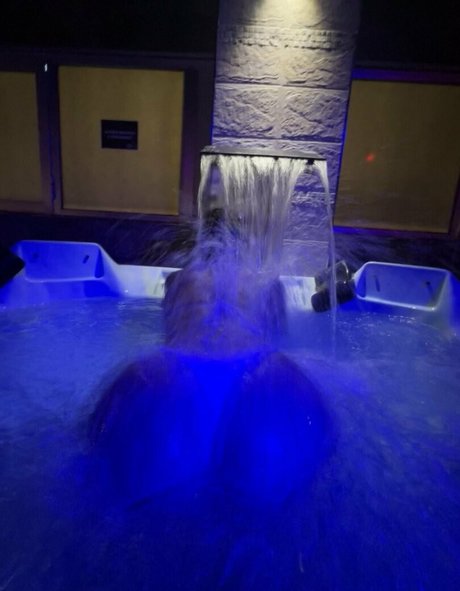 Jeeniibm adult model galleries