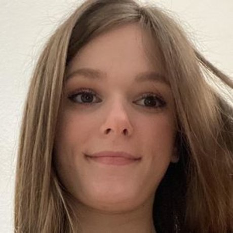 Bratgf model pornographic image