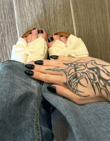 MyaXS model naked archive