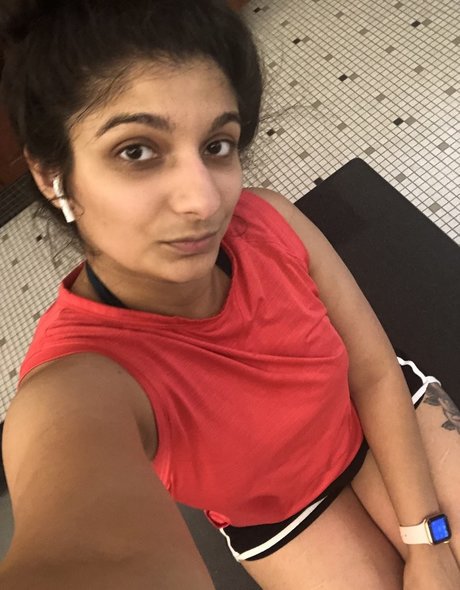 Ahornypaki art model images