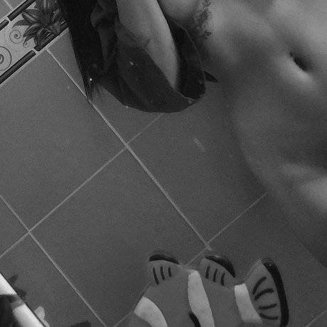 Manuela valenzuelaaa star exclusive image