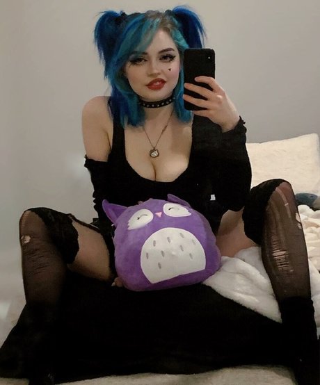 Queen Nephilim naked actress archive