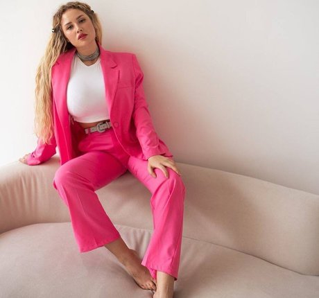 Merelin star porn photo