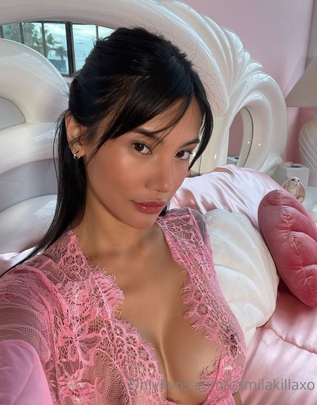 Camila Killa_ sexy model photo