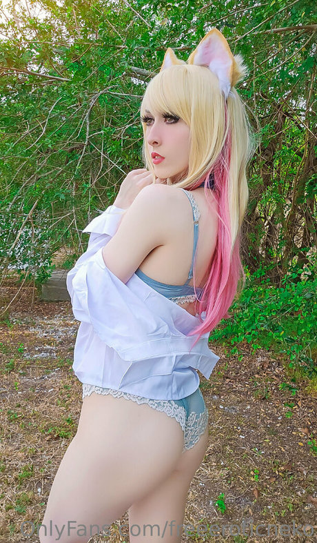 petite girls onlyfans naked image