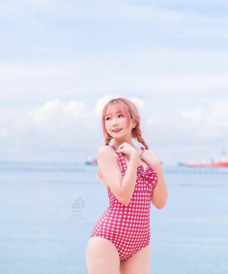 Akaei Ray nice model picture