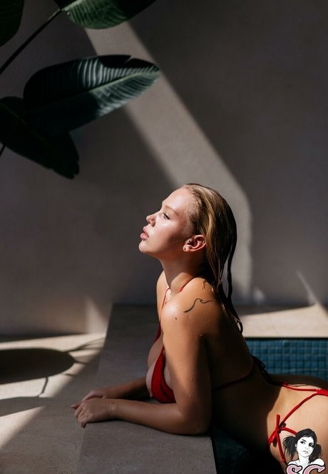 Lisa Barysheva model photo