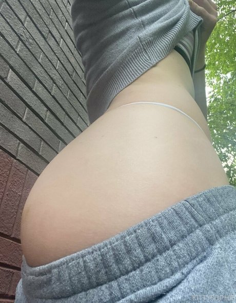 KittySophie model sex image